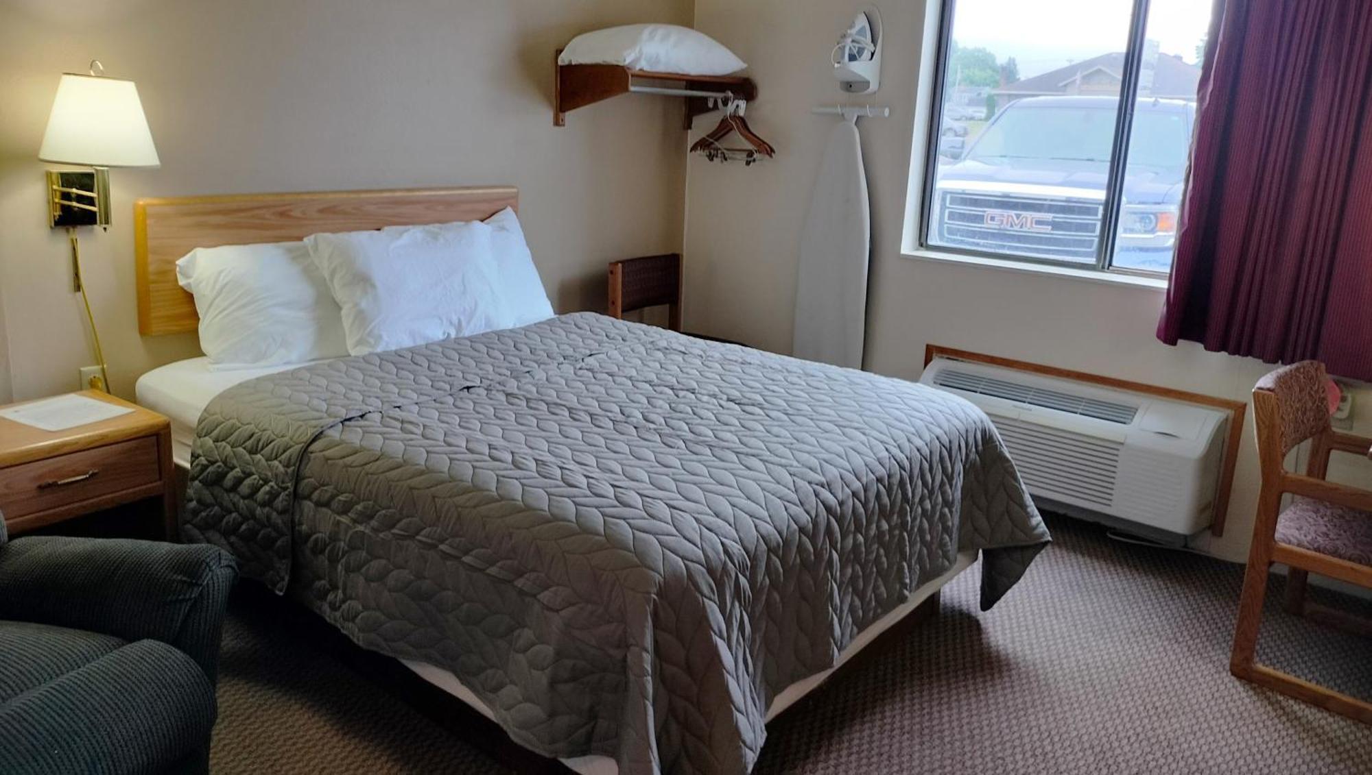 Magnuson Hotel Ironwood Bagian luar foto