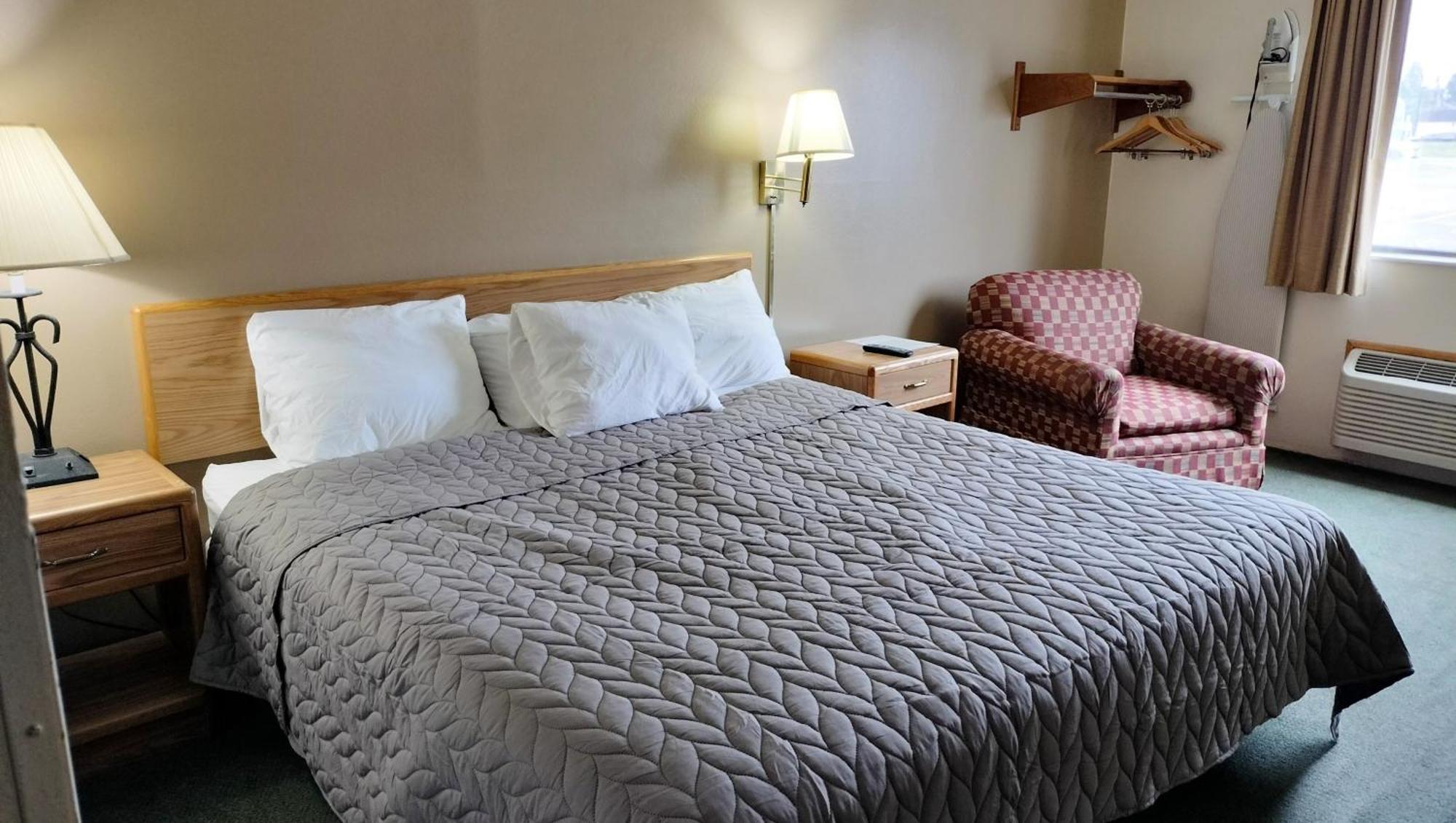 Magnuson Hotel Ironwood Bagian luar foto